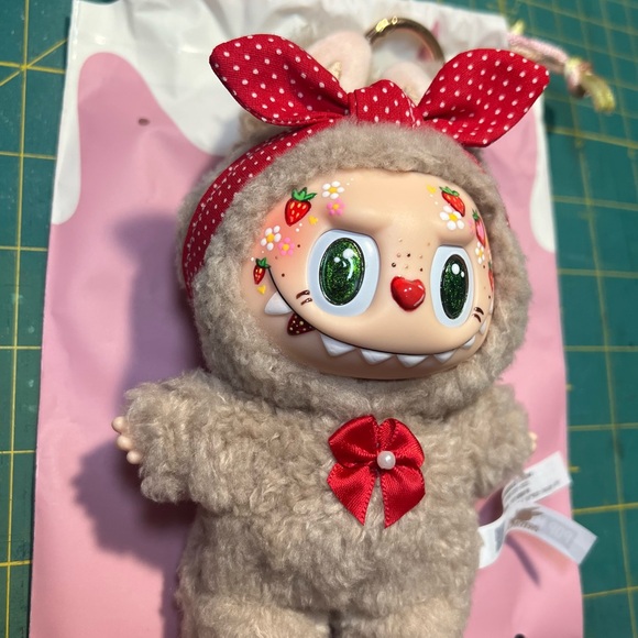 Custom Strawberry Toffee Labubu - Picture 3 of 5